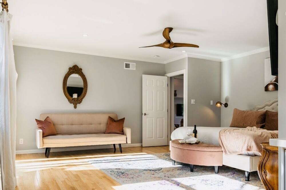 Photo of Bedroom in Encino