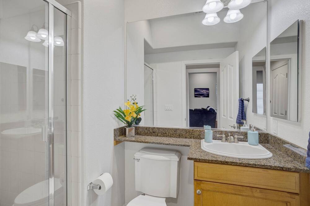 Photo of Bathroom in Vallejo