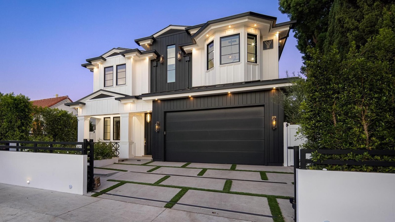 Photo of Outdoor in Melrose