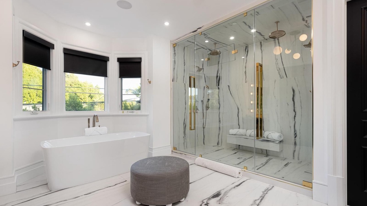 Photo of Bathroom in Melrose