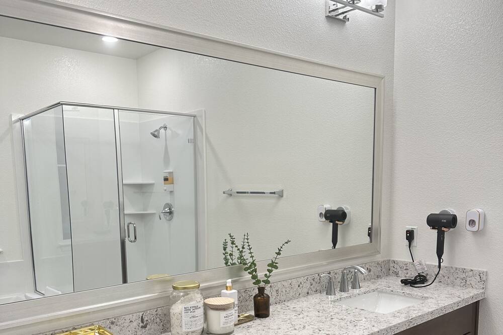Photo of Bathroom in Roseville