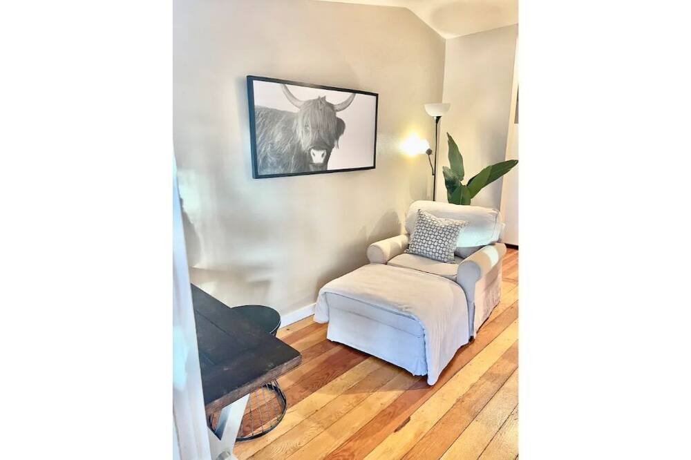 Photo of Bedroom in Chico