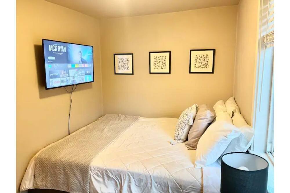 Photo of Bedroom in Chico
