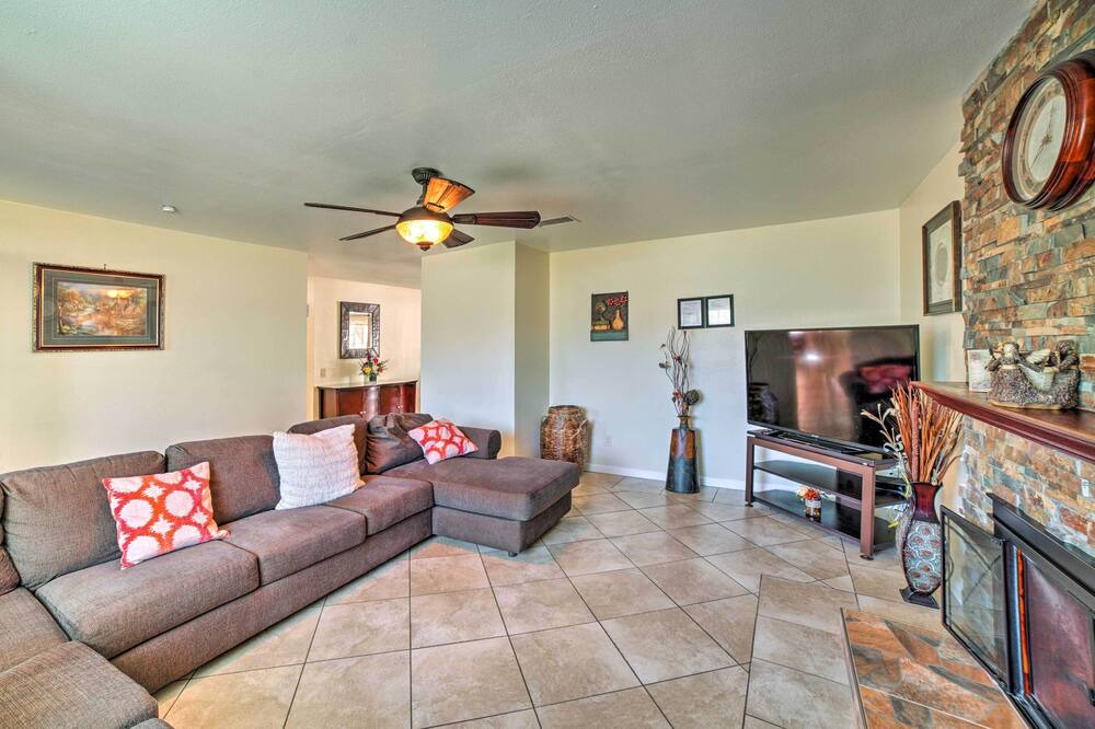 Photo of Livingroom in Fontana