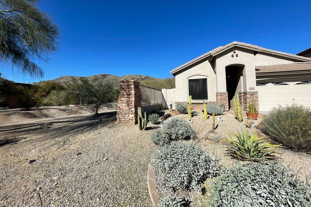 Photo of Outdoor in Foothills Reserve