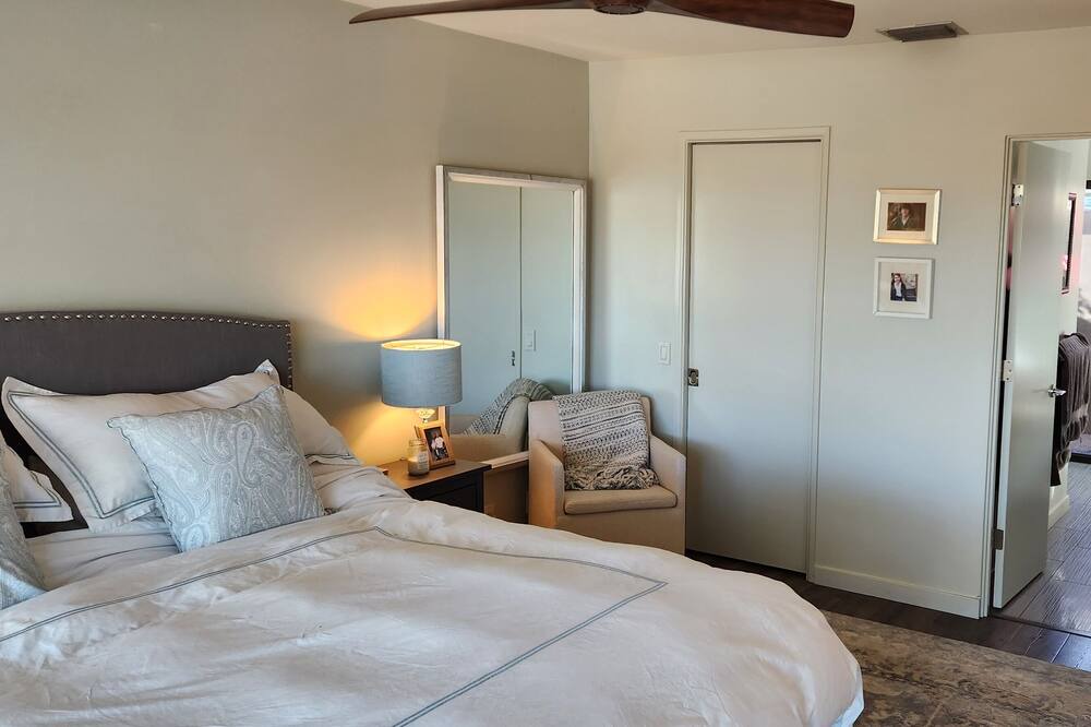 Photo of Bedroom in Palm Desert