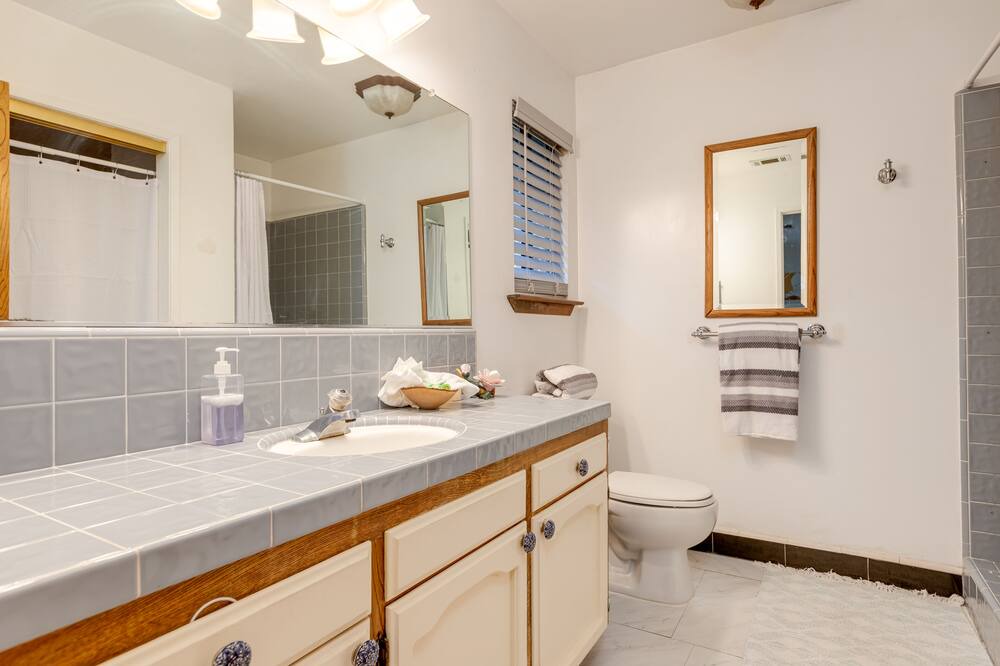 Photo of Bathroom in Yosemite Lakes