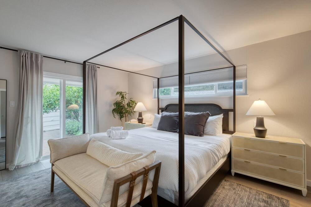 Photo of Bedroom in Bennett Valley