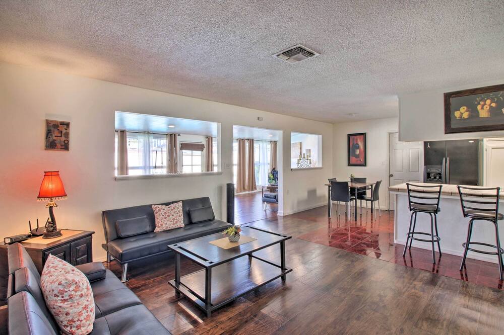 Photo of Bedroom in Bakersfield