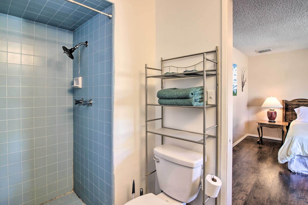 Photo of Bathroom in Bakersfield