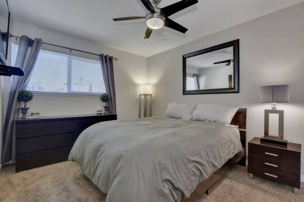 Photo of Bedroom in Castro Valley