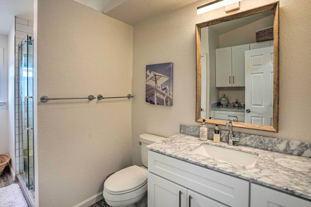 Photo of Bathroom in Bethel Island