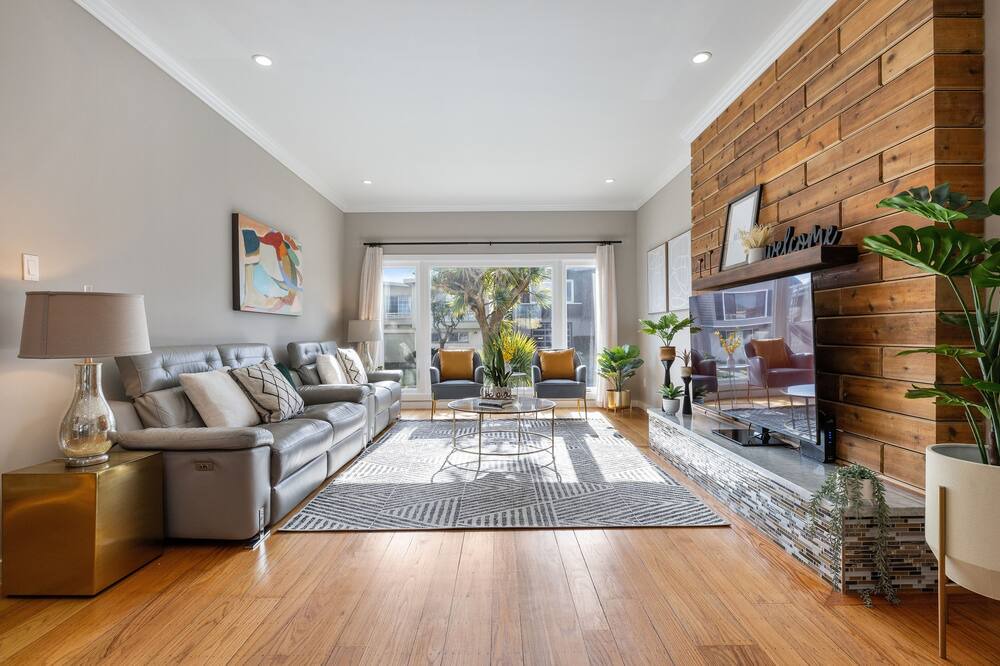 Photo of Bedroom in Westlake