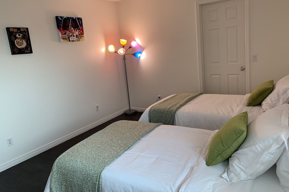Photo of Bedroom in Hesperia