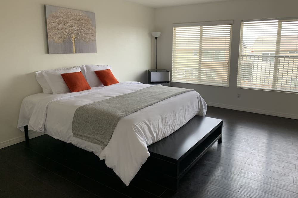 Photo of Bedroom in Hesperia