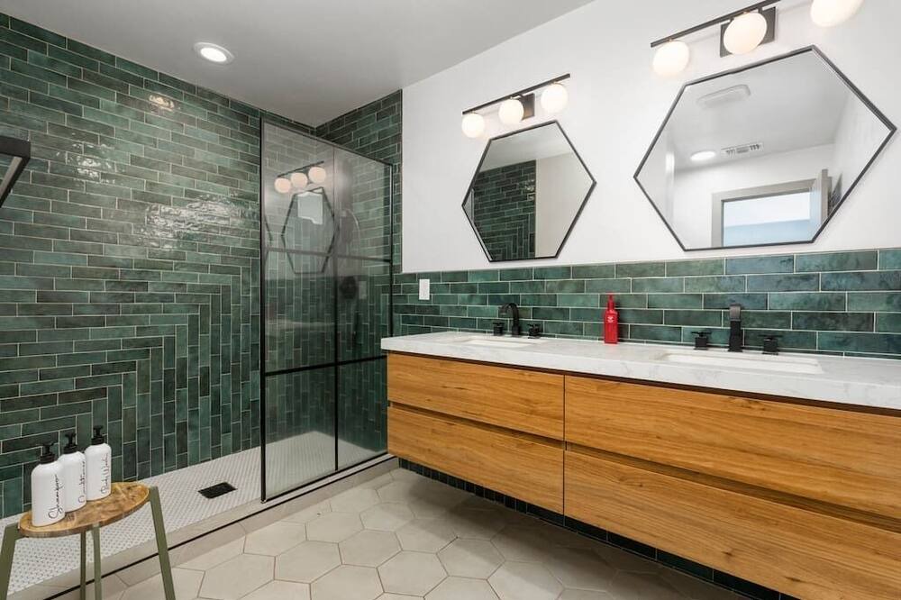 Photo of Bathroom in Elverta
