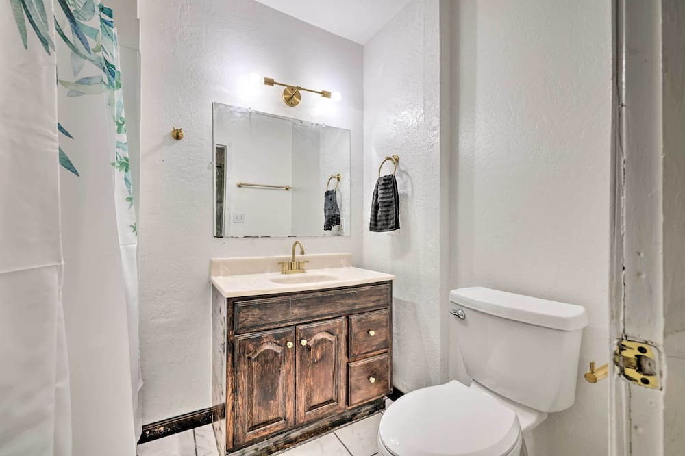 Photo of Bathroom in Twain Harte
