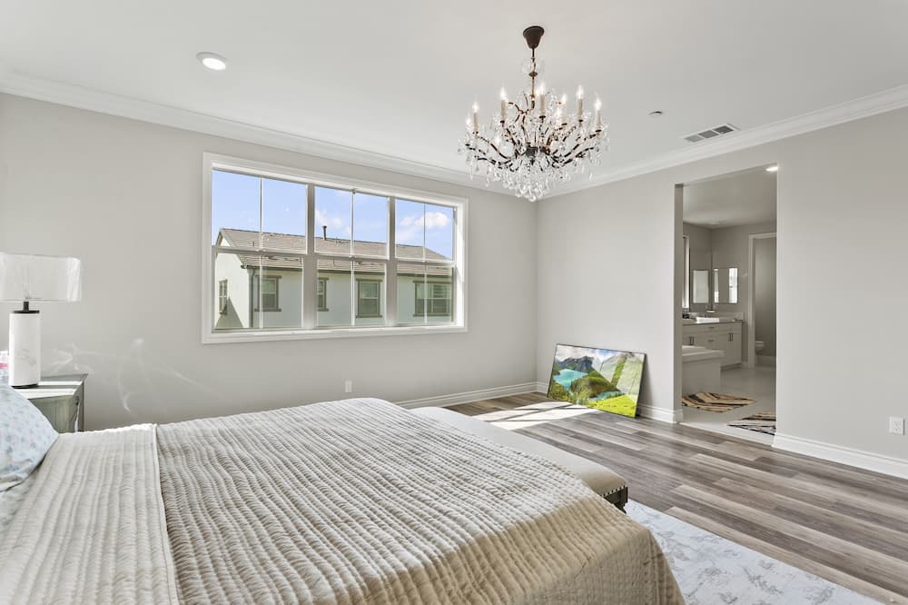 Photo of Bedroom in Portola Springs