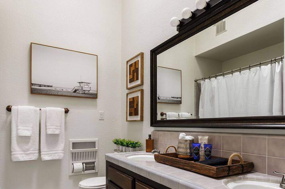 Photo of Bathroom in Clovis
