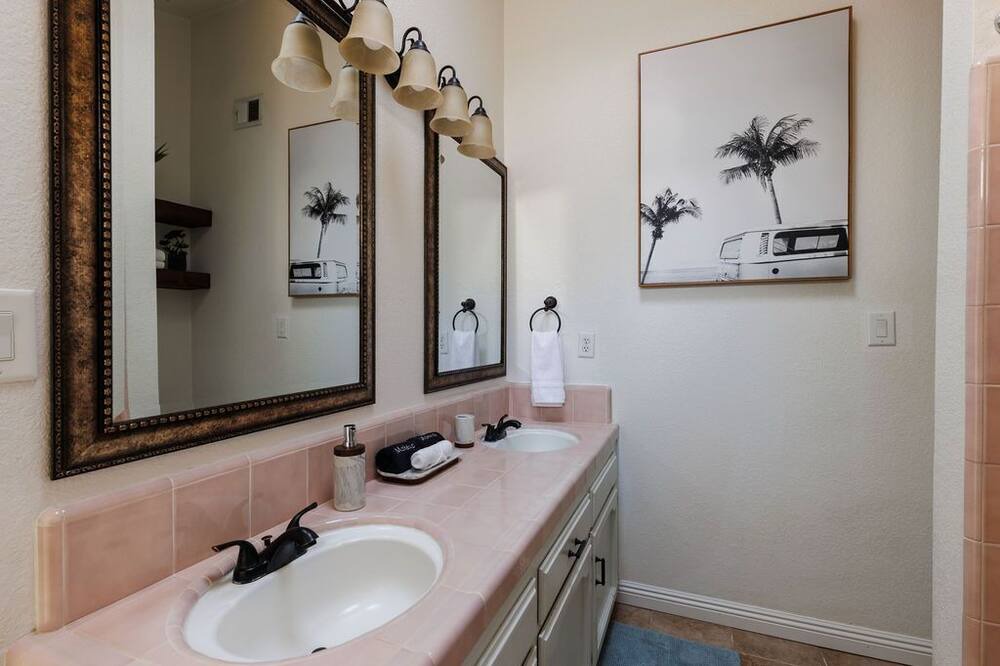 Photo of Bathroom in Clovis