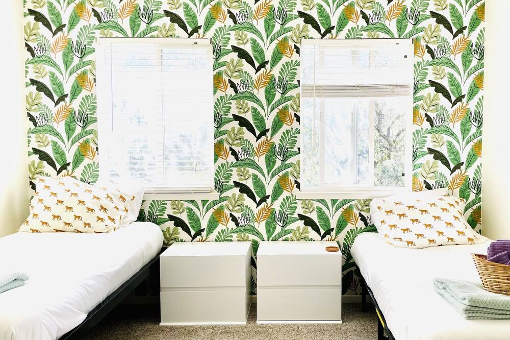 Photo of Bedroom in Yosemite Lakes