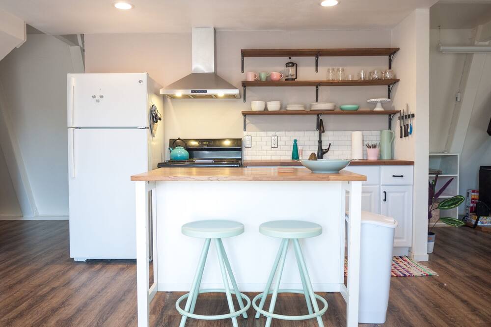 Photo of Kitchen in Yosemite Lakes