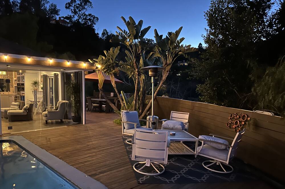 Photo of Outdoor in Hollywood Hills