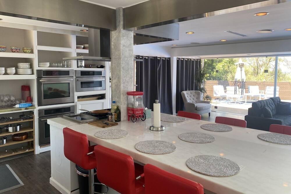 Photo of Kitchen in Hollywood Hills