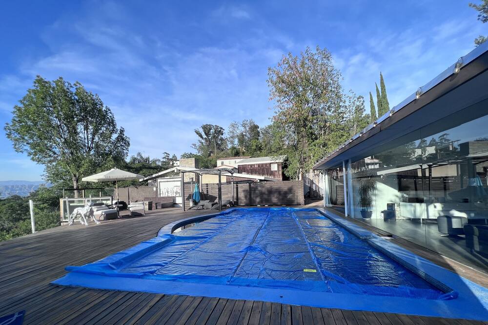 Photo of Outdoor in Hollywood Hills