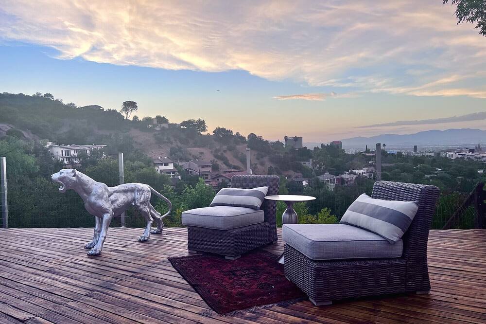 Photo of Others in Hollywood Hills