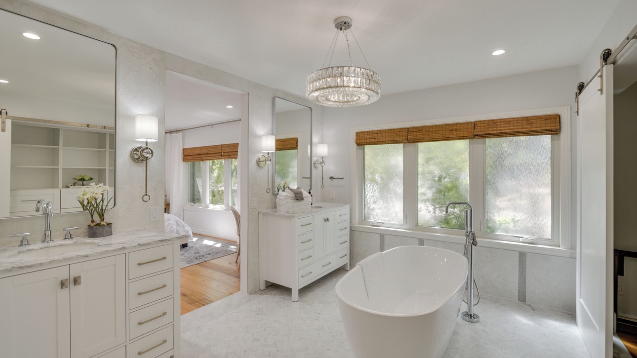 Photo of Others in Woodside