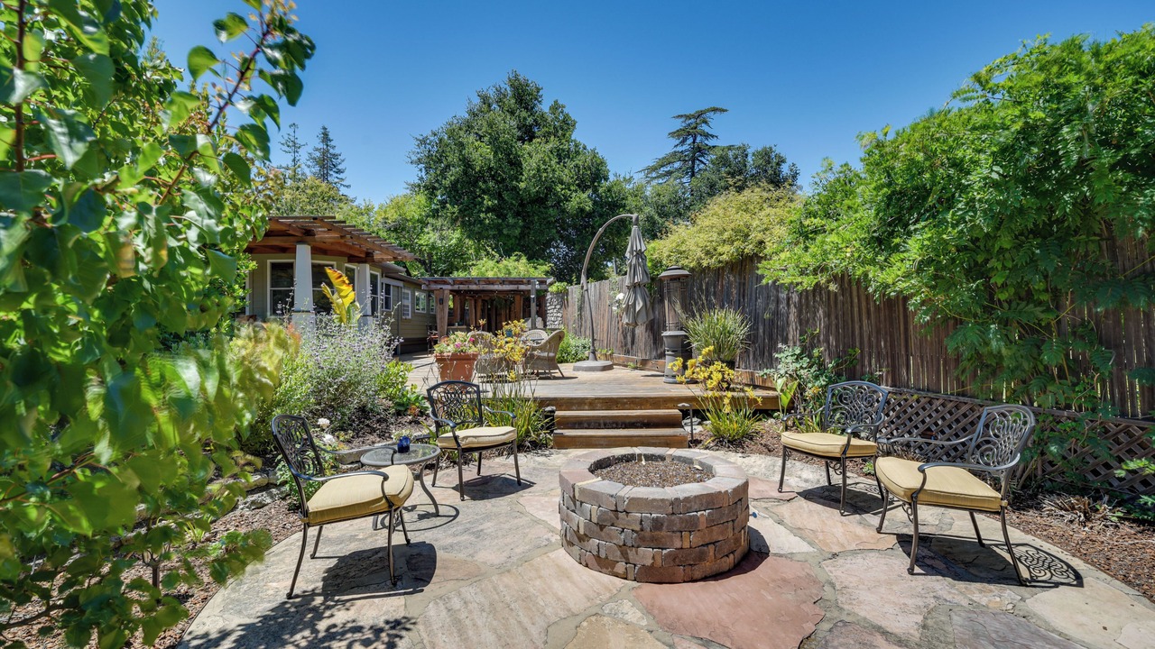 Photo of Patio Balcony in Woodside