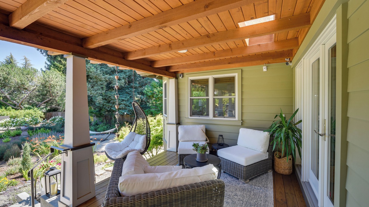 Photo of Patio Balcony in Woodside