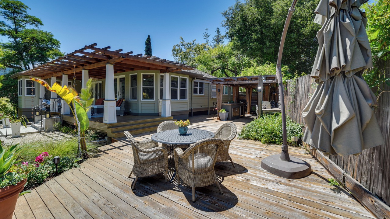 Photo of Outdoor in Woodside