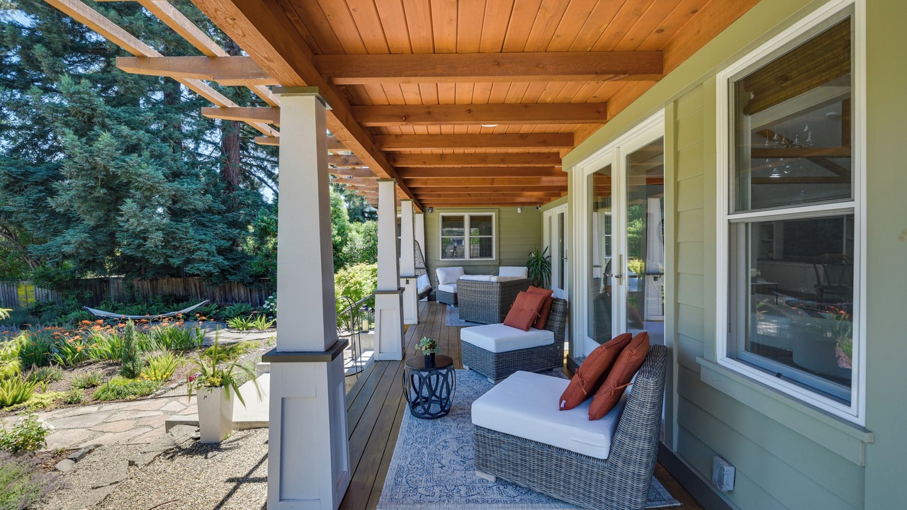 Photo of Patio Balcony in Woodside