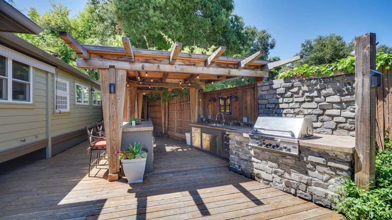 Photo of Outdoor in Woodside
