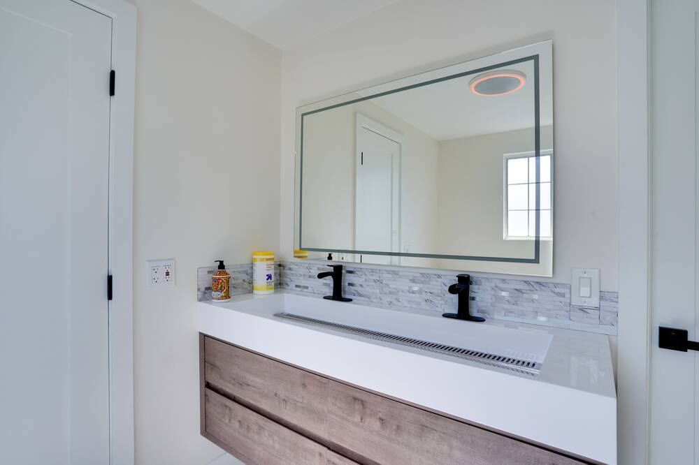 Photo of Bathroom in Laguna Hills
