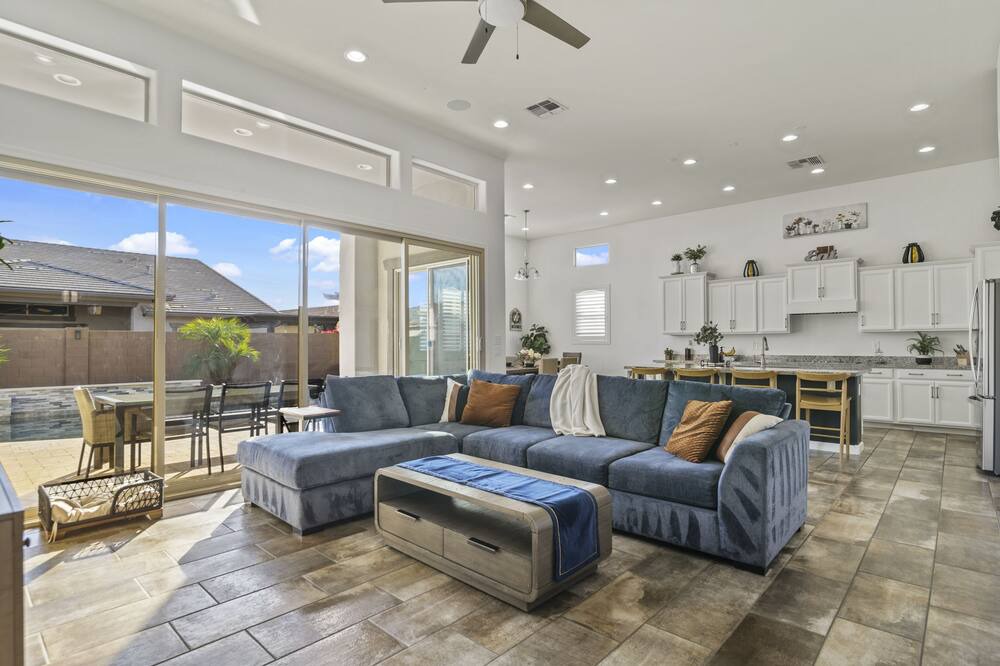 Photo of Livingroom in Litchfield Park
