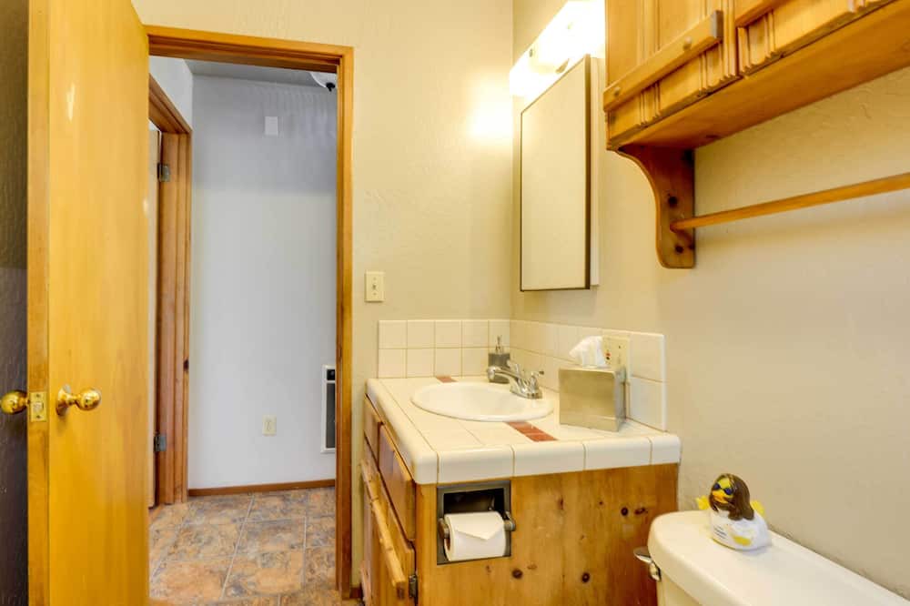 Photo of Bathroom in Middletown