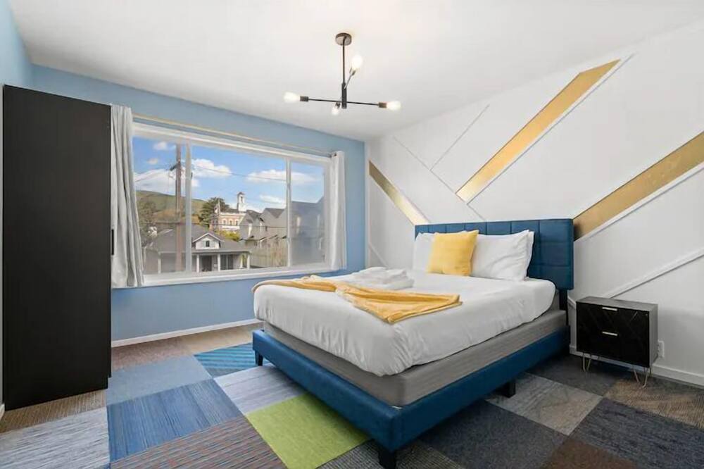 Photo of Bedroom in Downtown