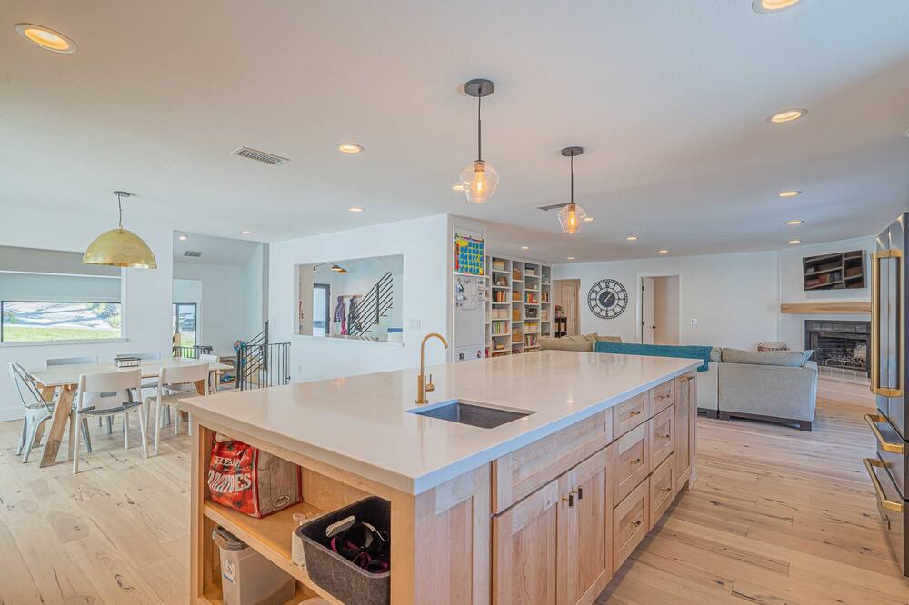 Photo of Kitchen in Canyon Lake