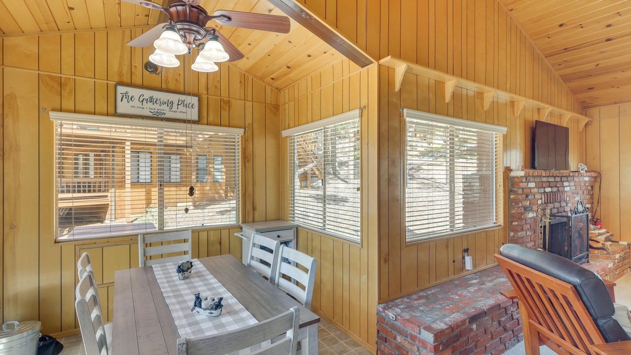 Photo of Kitchen in Pine Mountain Club
