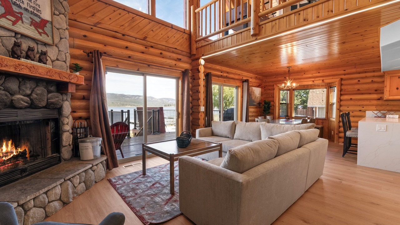 Photo of Livingroom in Big Bear Lake