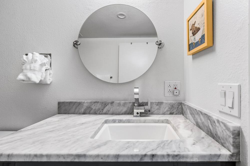 Photo of Bathroom in Old Las Palmas