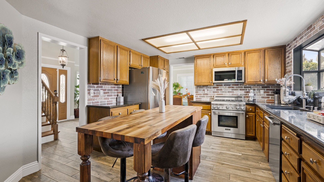 Photo of Kitchen in Lake Elsinore