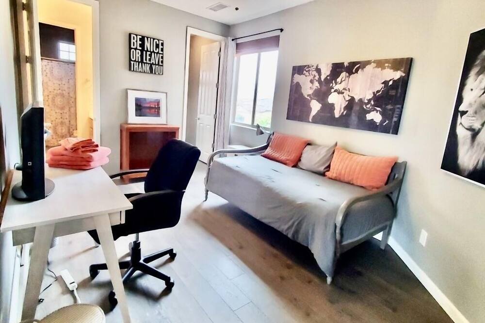 Photo of Bedroom in Maricopa County