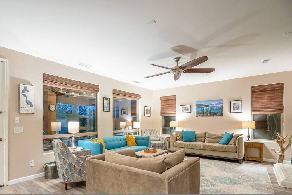 Photo of Livingroom in Maricopa County