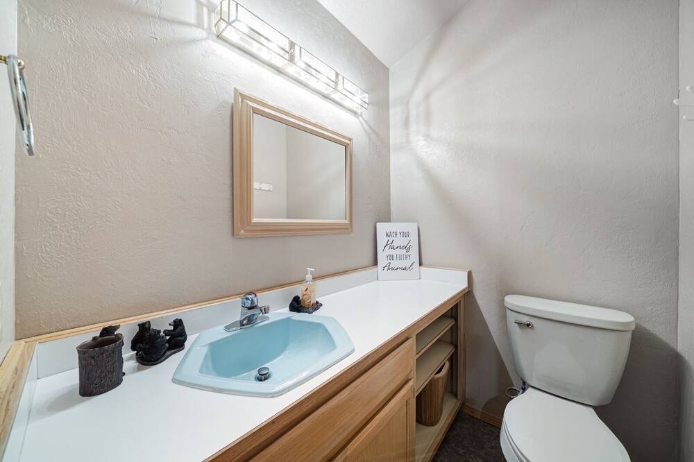 Photo of Bathroom in Plumas Eureka Estates