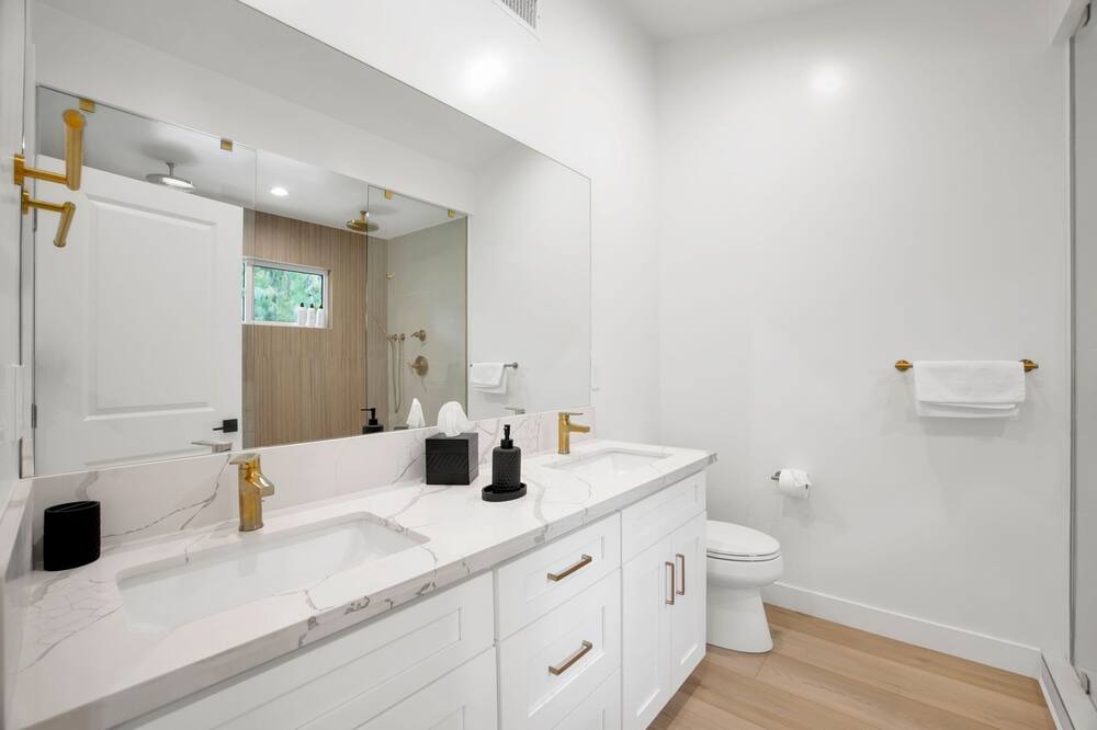 Photo of Bathroom in Greenbriar