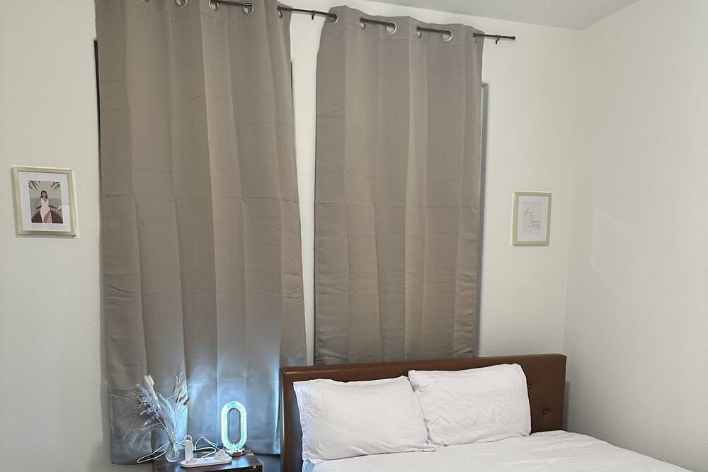 Photo of Bedroom in Roseville